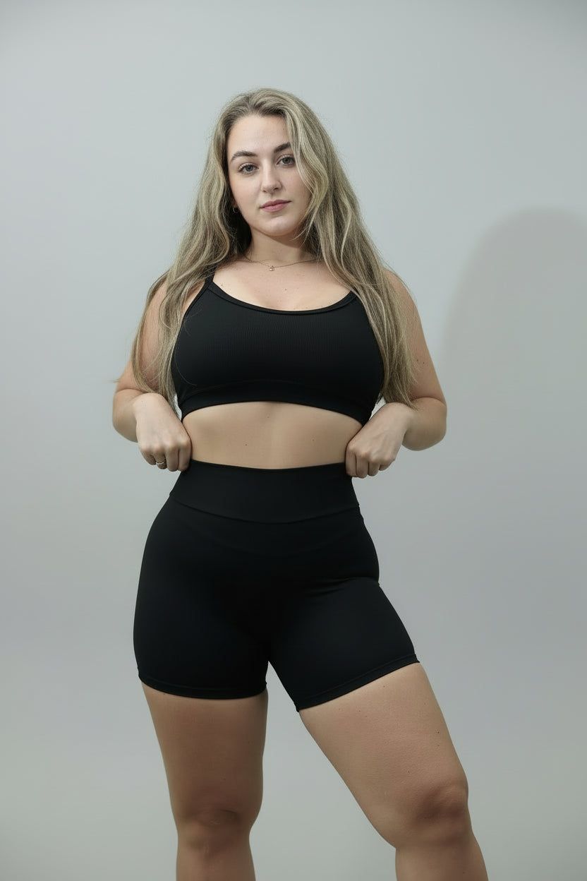 Top Atlética + Shorts Ginasta